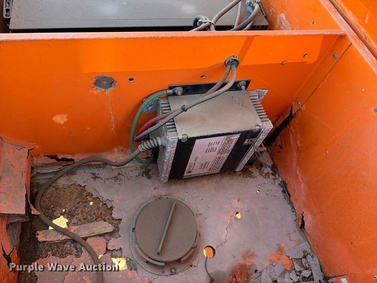 image for item EP3085 2007 Wanco WTIMB message board trailer