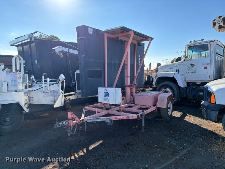 image for item EP3086 2007 Wanco WTLMB message board trailer