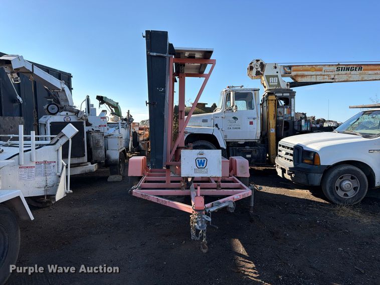 image for item EP3086 2007 Wanco WTLMB message board trailer