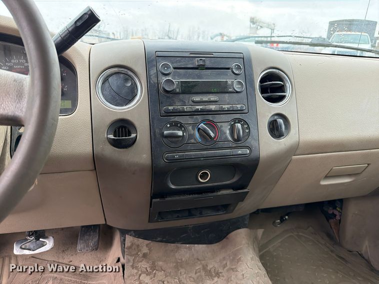 image for item EP3088 2005 Ford F150 Ext. Cab pickup truck