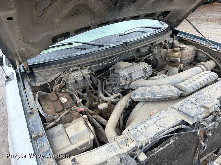image for item EP3088 2005 Ford F150 Ext. Cab pickup truck