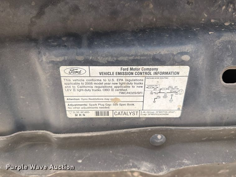 image for item EP3088 2005 Ford F150 Ext. Cab pickup truck