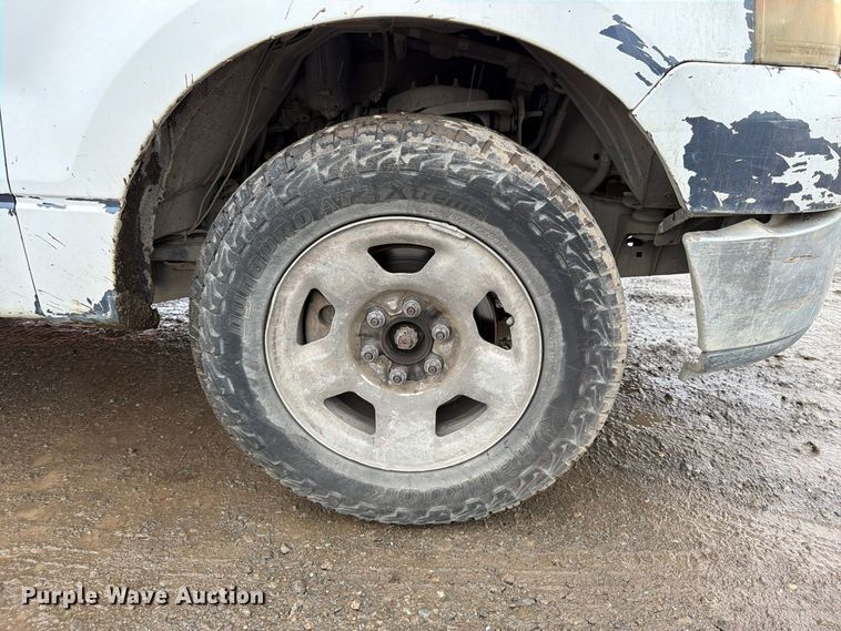 image for item EP3088 2005 Ford F150 Ext. Cab pickup truck