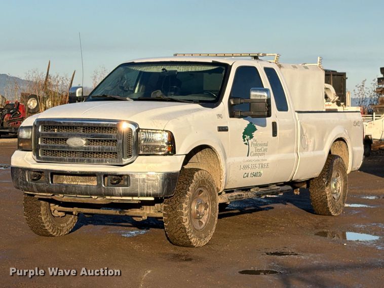 image for item EP3089 2006 Ford F250 Super Duty Ext. Cab pickup truck