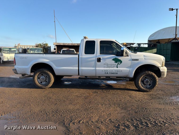 image for item EP3089 2006 Ford F250 Super Duty Ext. Cab pickup truck