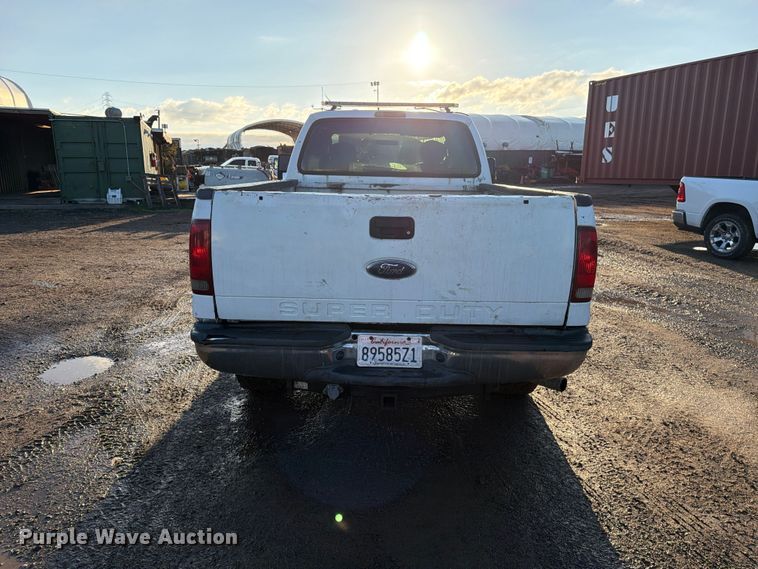 image for item EP3089 2006 Ford F250 Super Duty Ext. Cab pickup truck