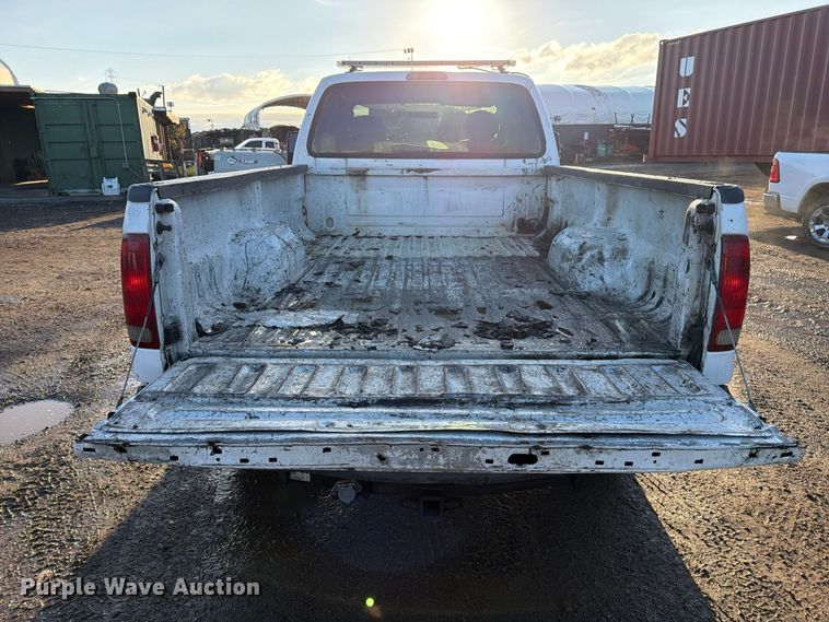 image for item EP3089 2006 Ford F250 Super Duty Ext. Cab pickup truck