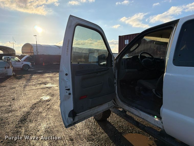 image for item EP3089 2006 Ford F250 Super Duty Ext. Cab pickup truck