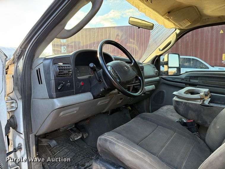 image for item EP3089 2006 Ford F250 Super Duty Ext. Cab pickup truck