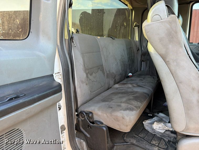 image for item EP3089 2006 Ford F250 Super Duty Ext. Cab pickup truck