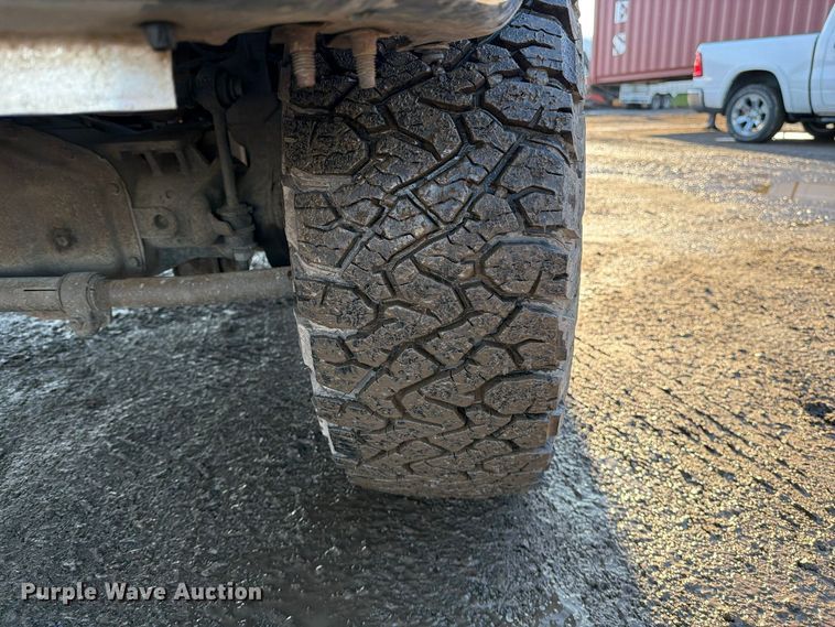 image for item EP3089 2006 Ford F250 Super Duty Ext. Cab pickup truck