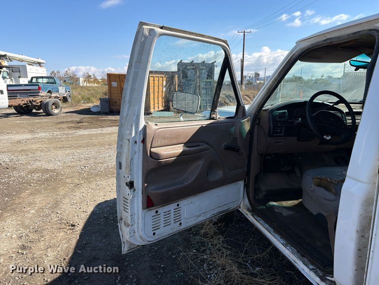 image for item EP3097 1996 Ford F250 utility bed pickup truck