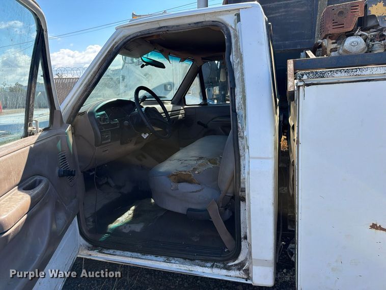 image for item EP3097 1996 Ford F250 utility bed pickup truck