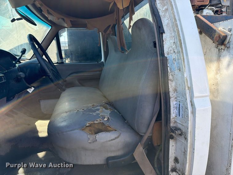 image for item EP3097 1996 Ford F250 utility bed pickup truck