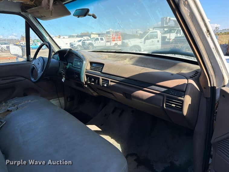 image for item EP3097 1996 Ford F250 utility bed pickup truck