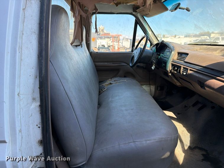 image for item EP3097 1996 Ford F250 utility bed pickup truck