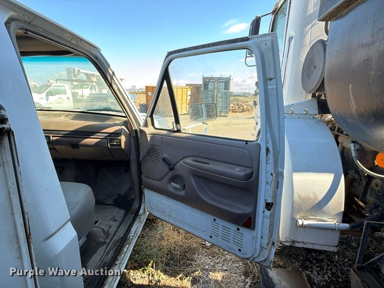 image for item EP3097 1996 Ford F250 utility bed pickup truck