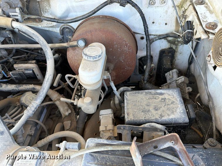 image for item EP3097 1996 Ford F250 utility bed pickup truck