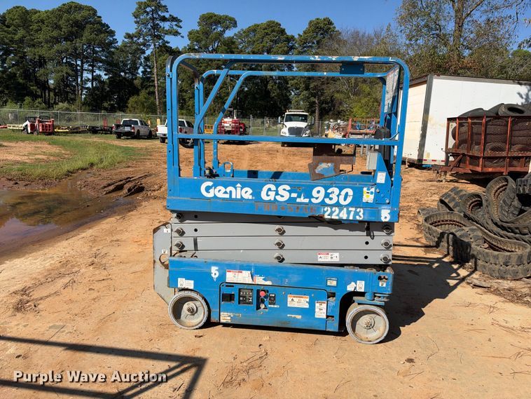 image for item ES8220 2019 Genie GS-1930 scissor lift