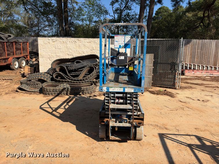 image for item ES8220 2019 Genie GS-1930 scissor lift