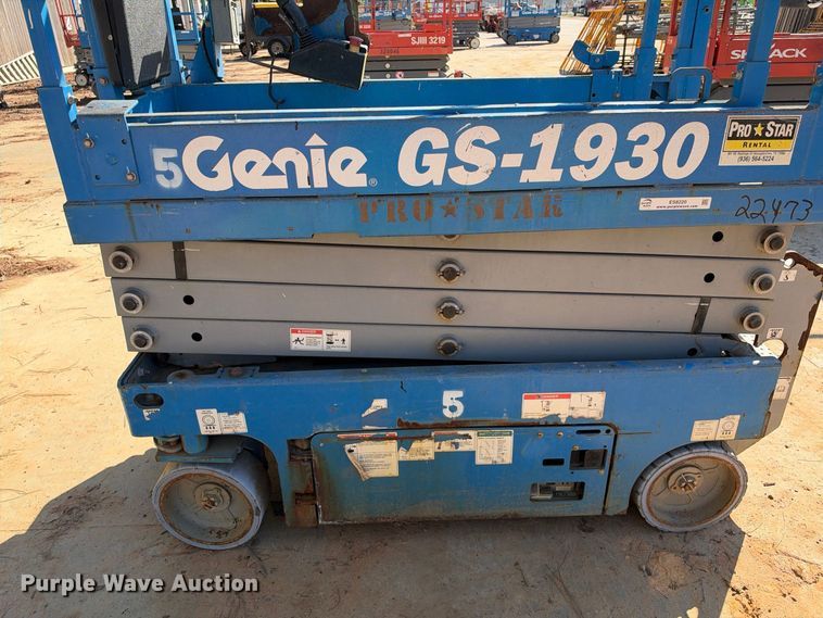 image for item ES8220 2019 Genie GS-1930 scissor lift
