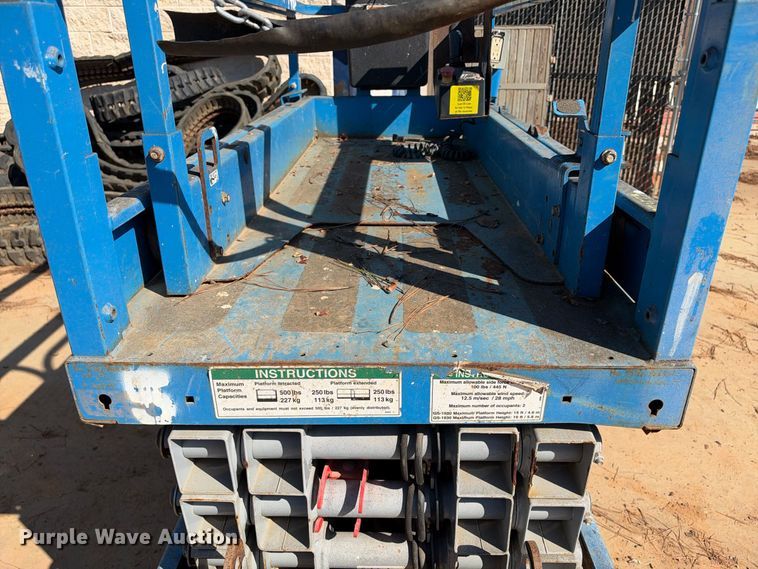 image for item ES8220 2019 Genie GS-1930 scissor lift