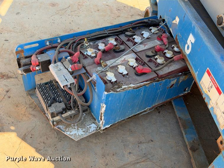 image for item ES8220 2019 Genie GS-1930 scissor lift