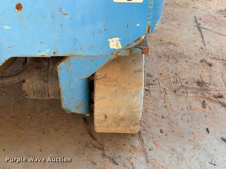 image for item ES8220 2019 Genie GS-1930 scissor lift