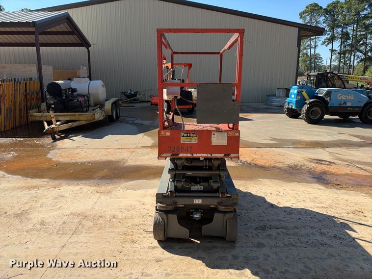 image for item ES8221 2012 Skyjack SJIII-3219 scissor lift