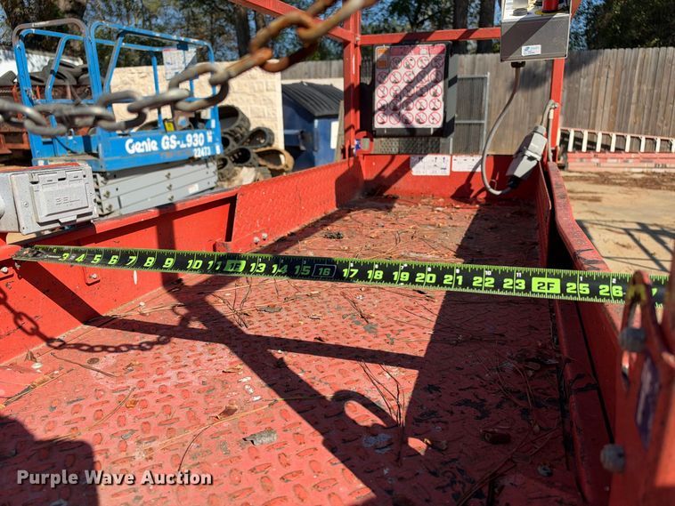 image for item ES8221 2012 Skyjack SJIII-3219 scissor lift