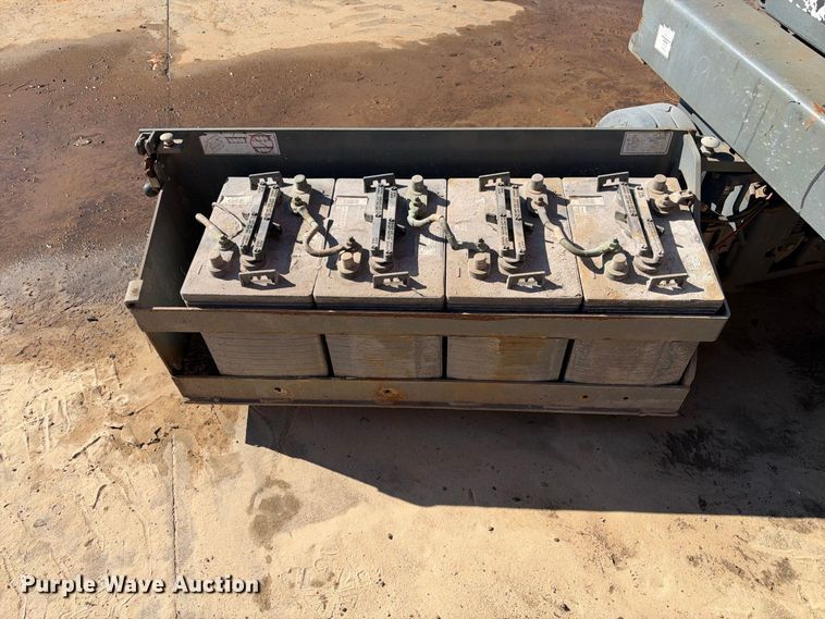 image for item ES8221 2012 Skyjack SJIII-3219 scissor lift