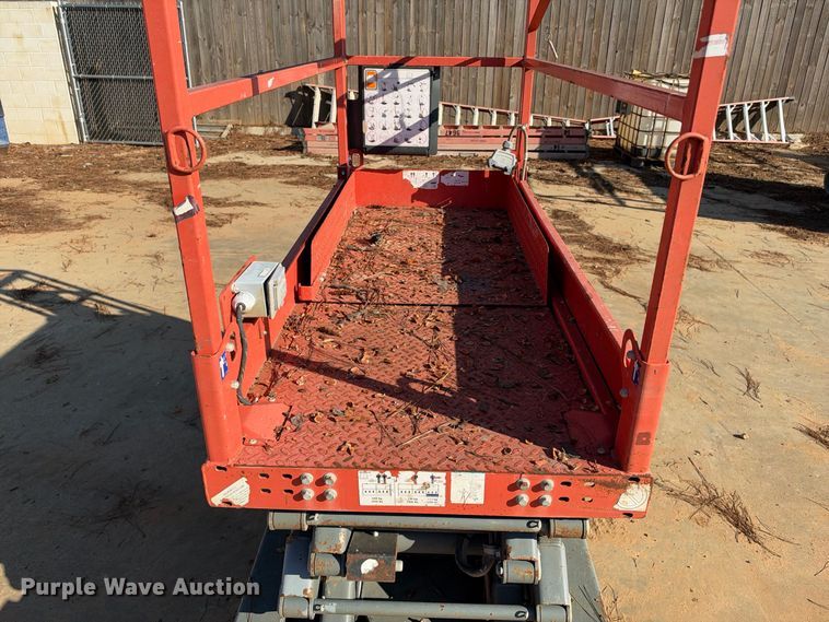 image for item ES8222 2018 Skyjack SJIII-3219 scissor lift