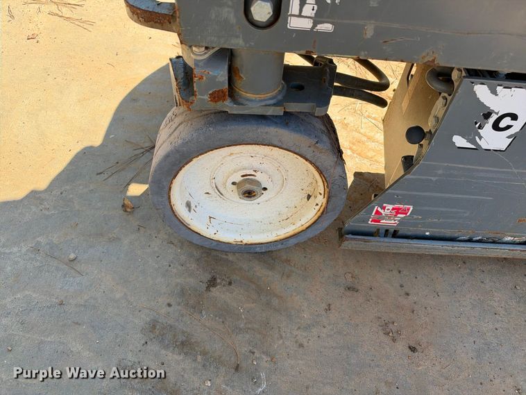 image for item ES8222 2018 Skyjack SJIII-3219 scissor lift