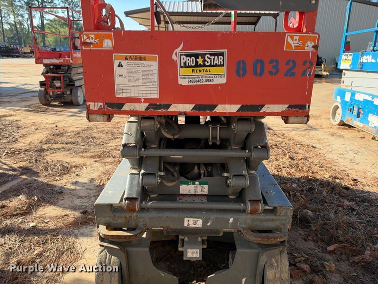 image for item ES8225 2018 Skyjack SJIII-3219 scissor lift