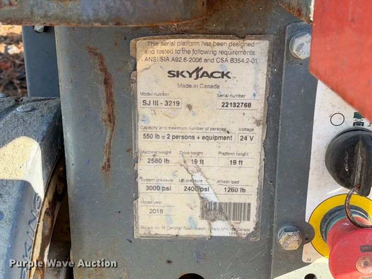 image for item ES8225 2018 Skyjack SJIII-3219 scissor lift