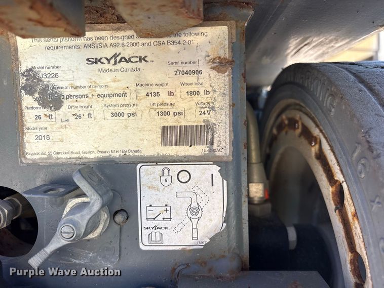 image for item ES8228 2018 Skyjack SJIII 3226 scissor lift