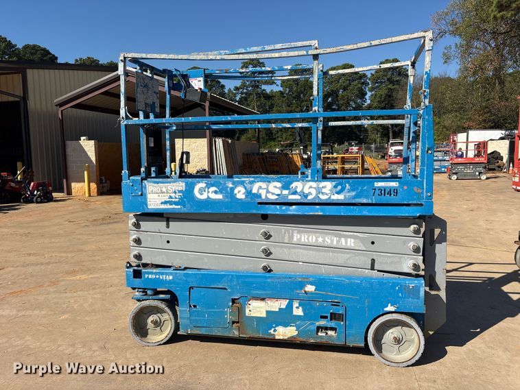 image for item ES8234 Genie GS-2632 scissor lift