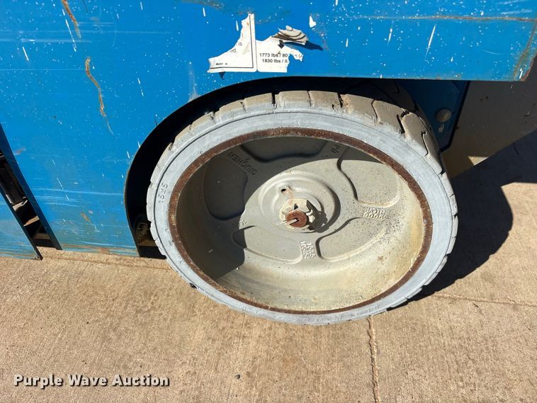 image for item ES8234 Genie GS-2632 scissor lift