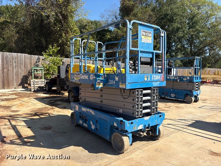 image for item ES8235 2019 Genie GS-3246 scissor lift