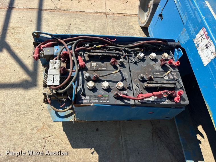 image for item ES8235 2019 Genie GS-3246 scissor lift