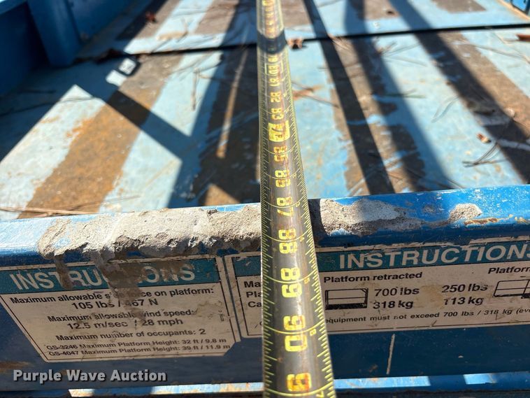 image for item ES8235 2019 Genie GS-3246 scissor lift