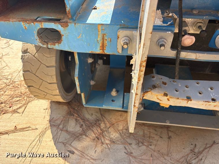 image for item ES8235 2019 Genie GS-3246 scissor lift