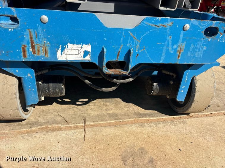 image for item ES8235 2019 Genie GS-3246 scissor lift