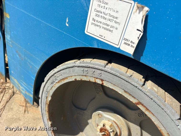 image for item ES8235 2019 Genie GS-3246 scissor lift