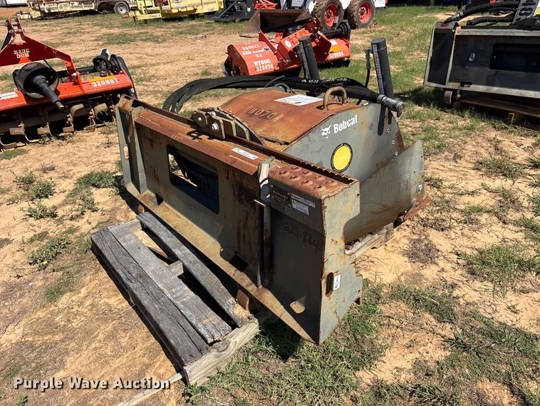 image for item ES8249 2020 Bobcat 24PLA skid steer cold planer