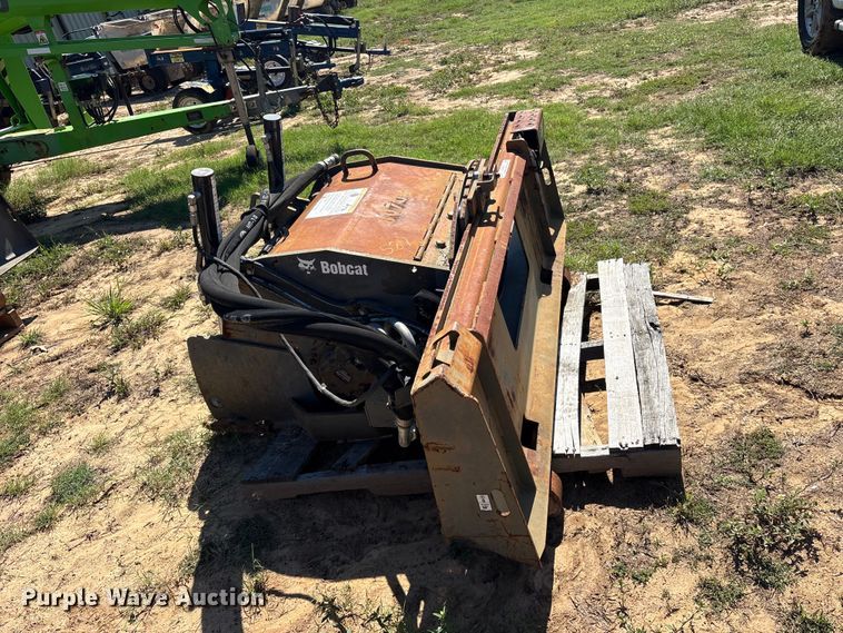 image for item ES8249 2020 Bobcat 24PLA skid steer cold planer