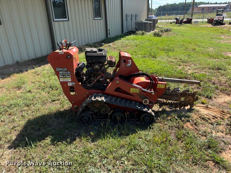 image for item ES8258 2018 Ditch Witch C16X trencher