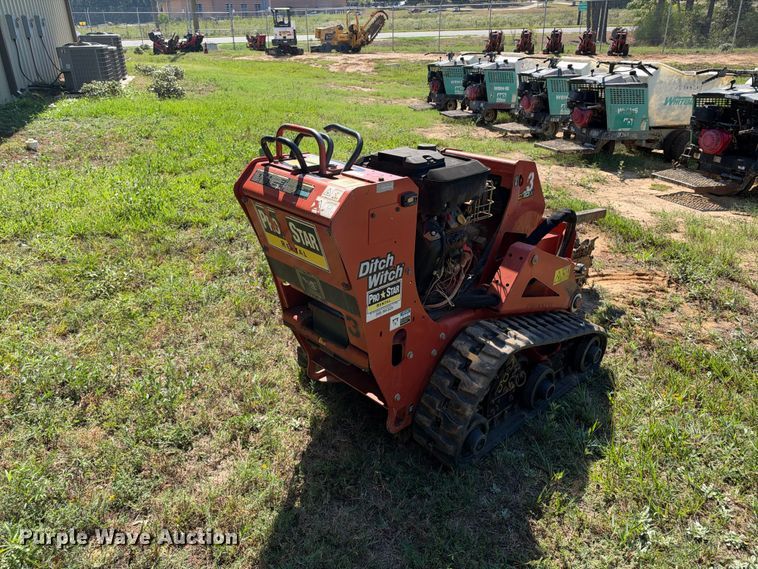 image for item ES8258 2018 Ditch Witch C16X trencher