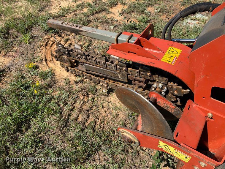 image for item ES8258 2018 Ditch Witch C16X trencher