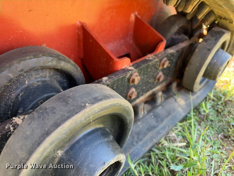 image for item ES8258 2018 Ditch Witch C16X trencher